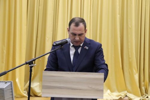 Участнику СВО из Лаишевского района вручили ключи от автомобиля