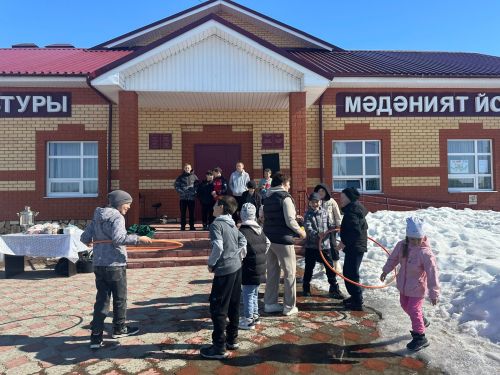 Жители села Пелево Лаишевского района весело встретили весну