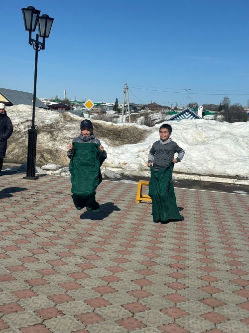 Жители села Пелево Лаишевского района весело встретили весну