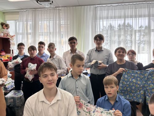 Школа-интернат слабовидящих детей: патриотизм и трудолюбие в действии