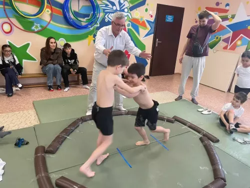 Воспитанники детского сада «Ромашка» вышли на татами