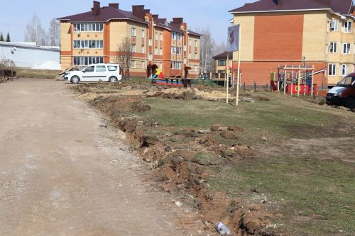 В Лаишеве продолжают благоустраивать территории по программе «Наш двор»