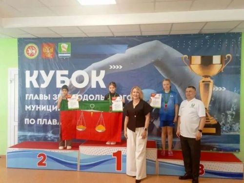 Лаеш йөзүчеләренең медальләр сандыгы алтын һәм бронза белән тулыланды