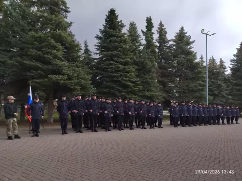 Подготовка в парке Победы к параду в честь Дня Победы в Лаишево