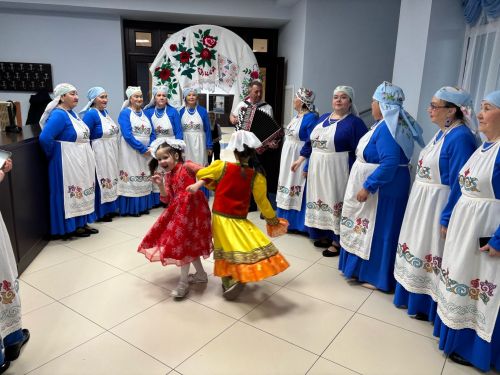 Гармонь, песни и традиции: «Гармунлы, аулак өй» в Районном Доме культуры
