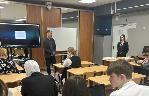 Подросткам Лаишевского района рассказали о распространенных схемах мошенничества