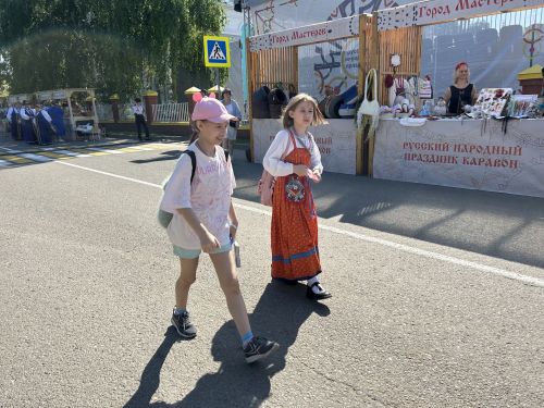 Каравон-2026: яркие краски народного праздника