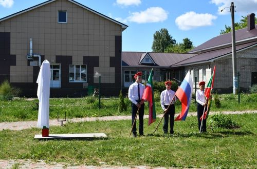 Установка пограничного столба: дань памяти и защита страны