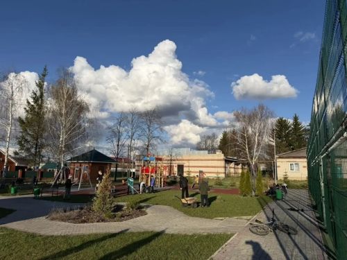 Учащиеся Лаишевского района отметили Первомай уборкой сельских улиц