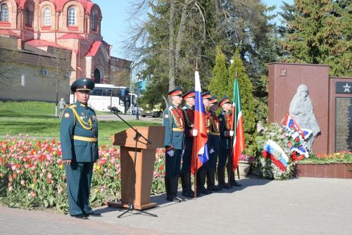 В Лаишево торжественно открыли памятник героям СВО