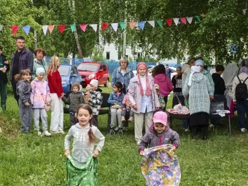 Сохраняя корни: в селе Татарский Янтык прошел детский Сабантуй