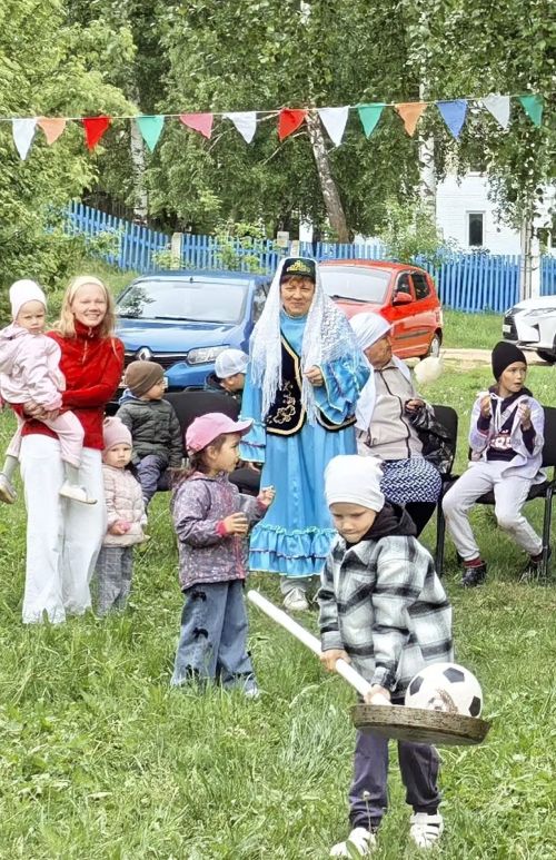 Сохраняя корни: в селе Татарский Янтык прошел детский Сабантуй