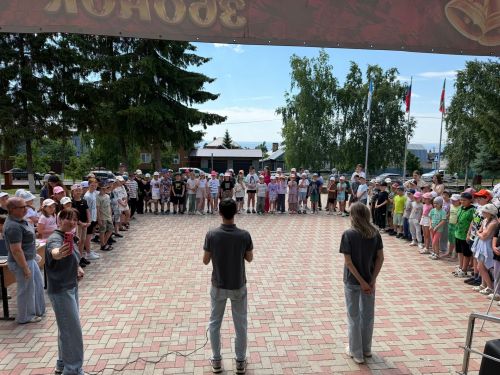 Пришкольный лагерь «Солнышко»: насыщенная патриотическая программа в честь Дня России