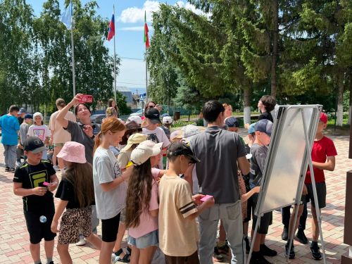Пришкольный лагерь «Солнышко»: насыщенная патриотическая программа в честь Дня России