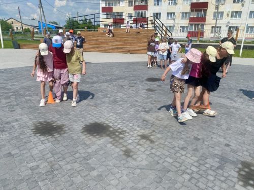 Познавательный час «Россия — Родина моя!» для лаишевских детей