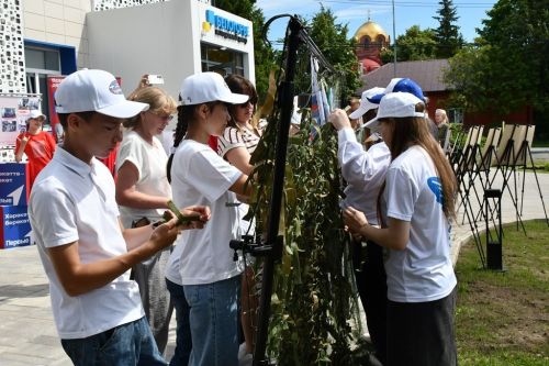 Лаешта «Белогорье» Яшьләр үзәге базасында«2026 елның 17 июнендә «Добрый Лаишевский» күпфункцияле  волонтерлык һәм гражданлык башлангычларының системалы ярдәм итү үзәге ачылды.
