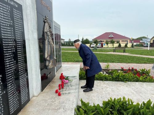 День памяти и скорби: в селе Пелево почтили подвиг предков