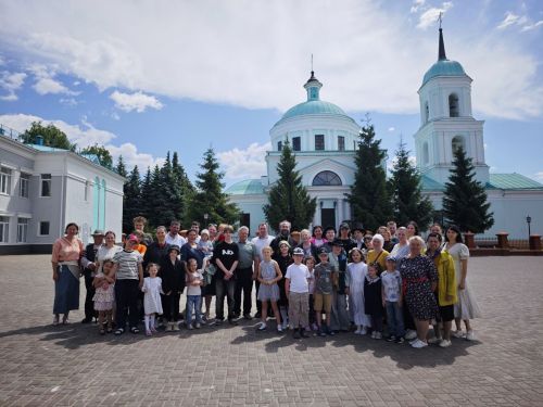 Театральная студия «СКАЗ» закрыла юбилейный сезон выступлением в Лаишевском районе