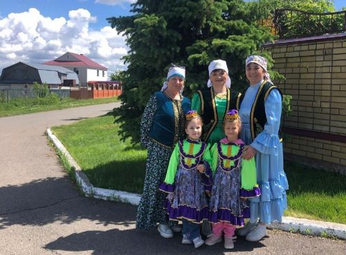 Сбор подарков для Сабантуя возрождает старинные традиции жителей Лаишевского района