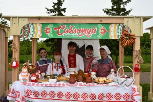 Сабантуй: народные подворья и традиции