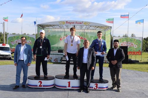 Победители и призеры турнира по корэш на лаишевском Сабантуе