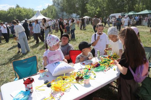В селе Пелево Лаишевского района весело отгуляли Сабантуй