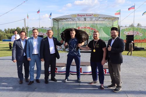 Победители и призеры турнира по корэш на лаишевском Сабантуе