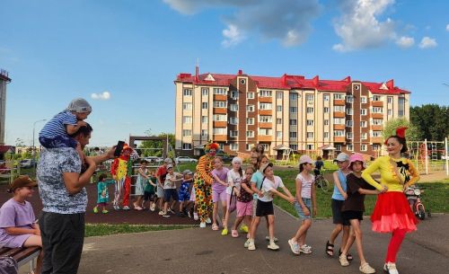 «Лето в Татарстане» собирает детей Лаишевского района во дворах