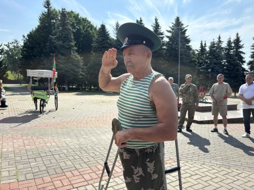 Маршрут Рашида Зиатдинова объединил районы Татарстана в память о героях