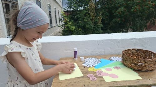 В Лаишеве провели творческую мастерскую «Ромашки нежный лепесток»
