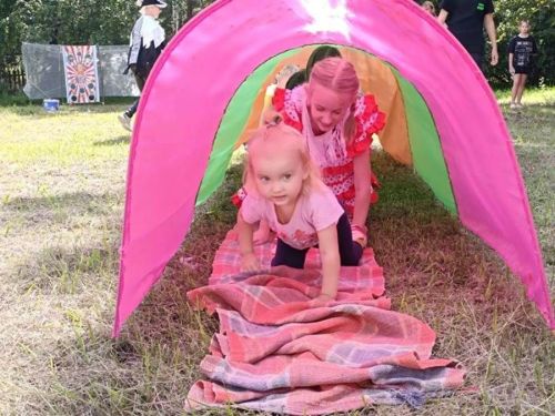 Орловка поселогында «Авыл читендәге әкиятләр» исемле искиткеч бәйрәм узды