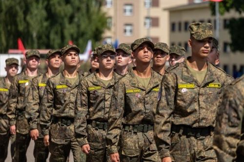 Татарстанских юнармейцев наградили за строевую подготовку
