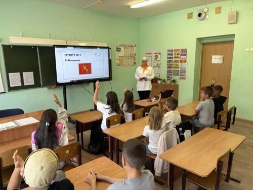Жители Лаишевского района встретили День Государственного флага России