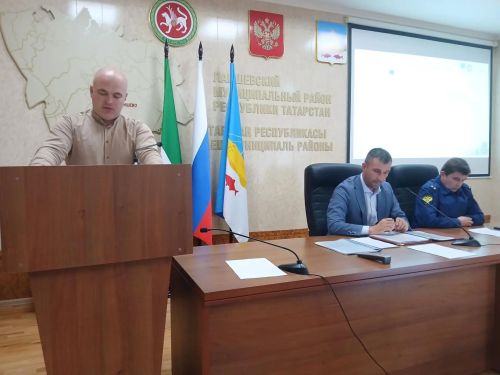 В Лаишевском районе обсудили безопасность в День города и День знаний