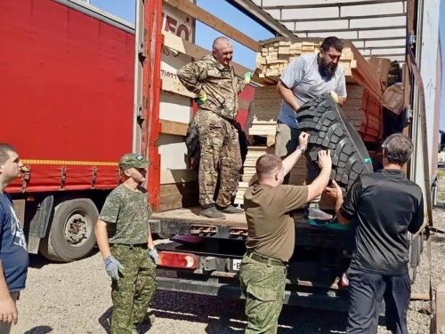 Лаеш районы башлыгы хәрбиләргә ике фура ярдәм җибәрүне хуплады