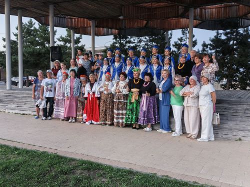 Кама буенда дуслык һәм бердәмлек бәйрәме: иҗат чикләрне белми.