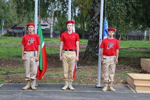 Лаеш районы мәктәпләрендә яңа уку елының беренче кыңгыравы яңгырады