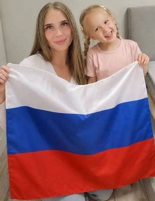 Лаишевские ребята гордятся флагом России