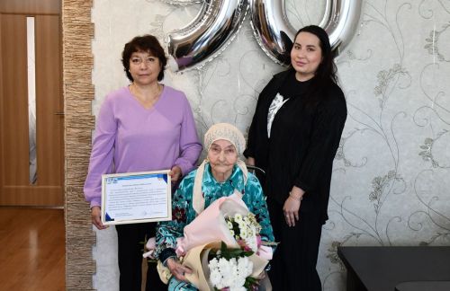 Почетный сотрудник редакции районной газеты отмечает 90-летие