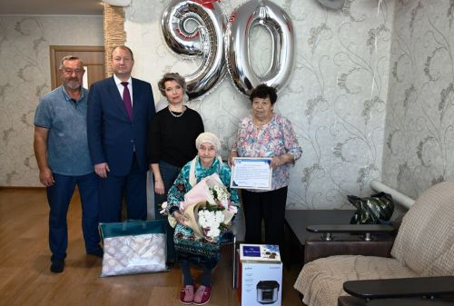Почетный сотрудник редакции районной газеты отмечает 90-летие