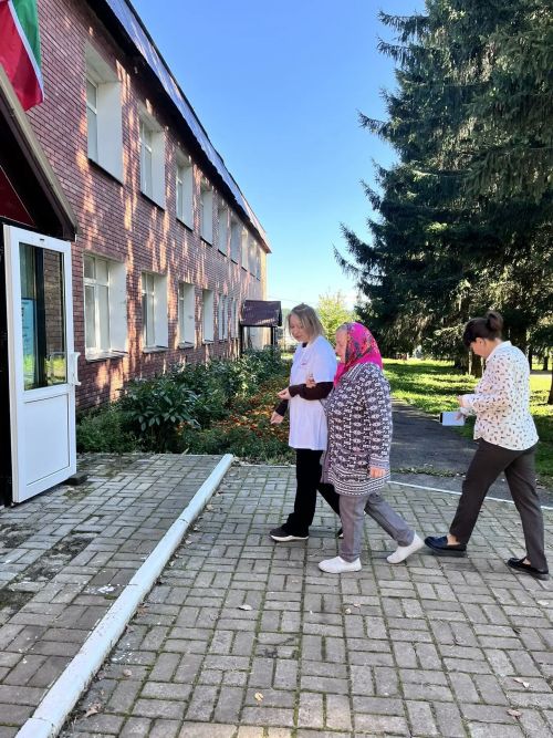 Волонтеры помогали сделать выборы комфортными для всех