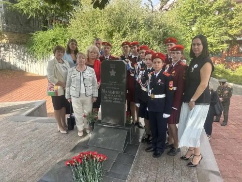 Столбищенские кадеты отметили в Сочи 100-летие Героя Советского Союза Алексея Малышева