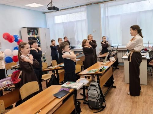 В Орловской школе прошел час истории, посвященный воссоединению с новыми регионами