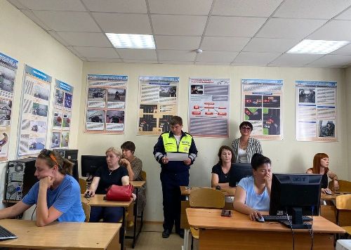 Районный этап конкурса водительского мастерства "Автоледи-2023"