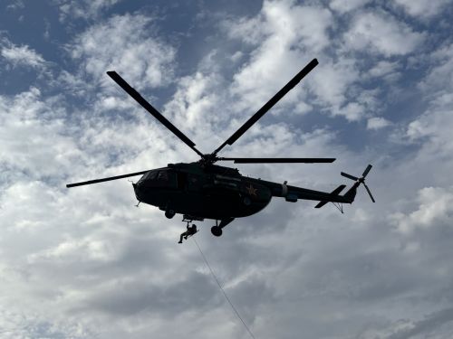 Спецназ Росгвардии в Татарстане отработал десантирование с вертолёта