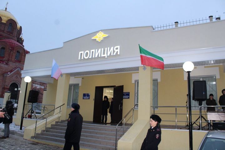 Рустам Минниханов открыл реконструированное здание отделения полиции в Лаишеве