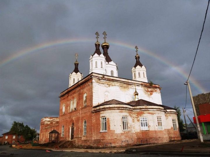 ФОТОмиг. Радуга над храмом