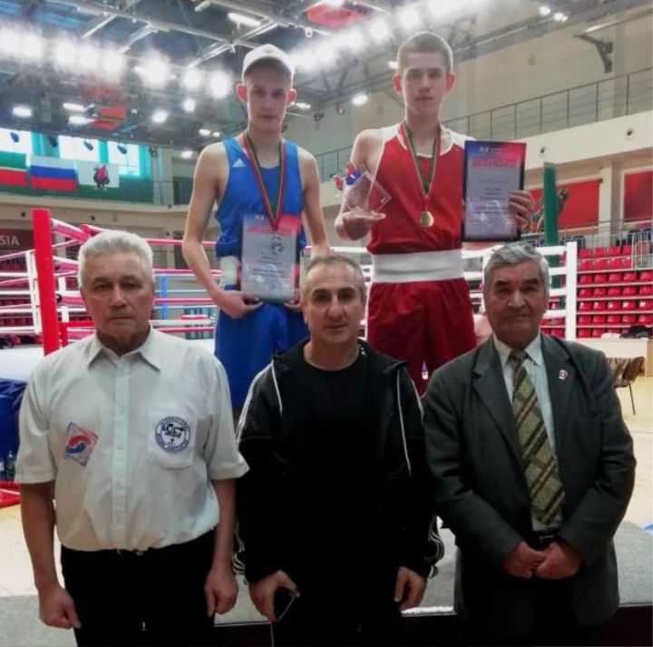 Блестяще выступили лаишевские боксеры на Первенстве Татарстана