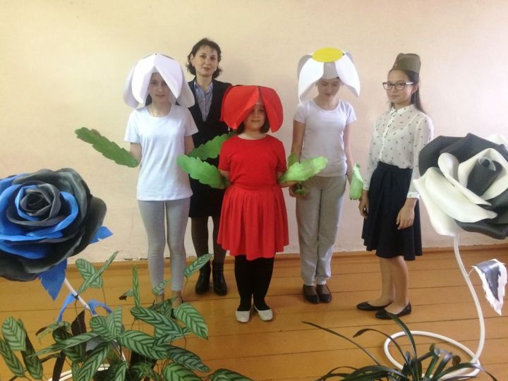 Школьники Лаишевского района свободно играют на сцене в пьесах на английском языке