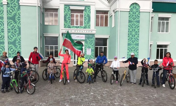 В Лаишевском районе прошел велопробег «Под флагом Татарстана»